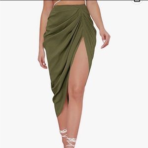 Bodycon Wrap Skirt with Slit (Size: M)